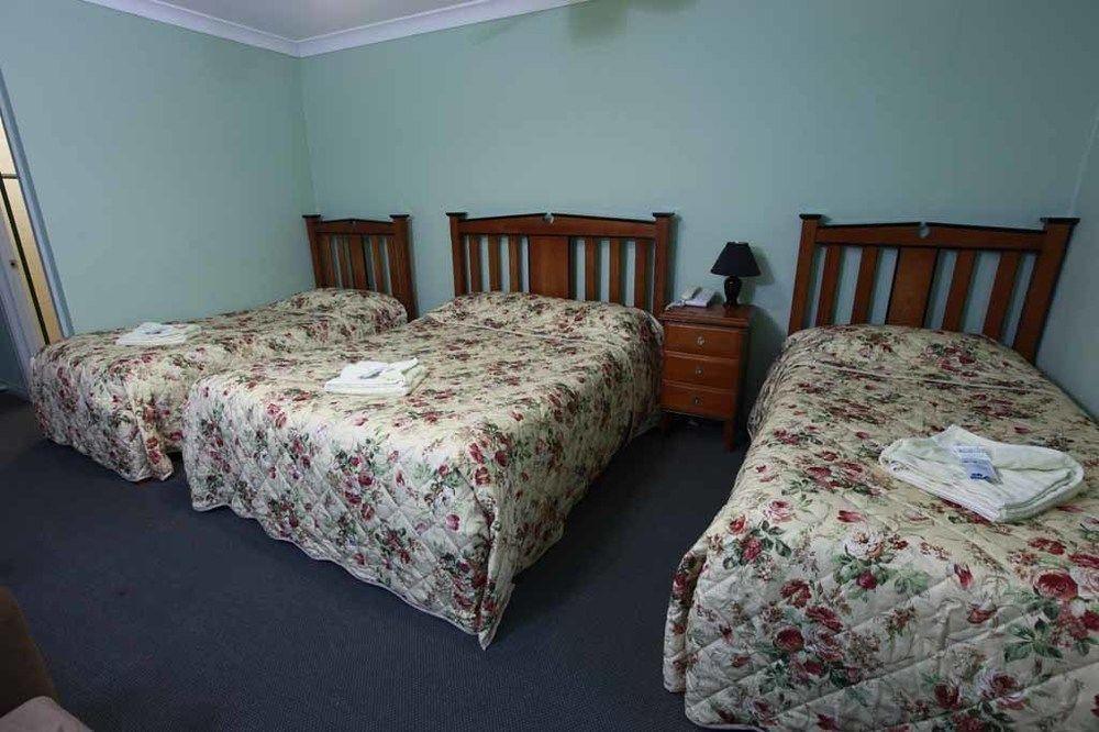 Miranda Lodge Canberra Extérieur photo