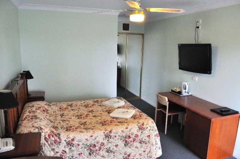 Miranda Lodge Canberra Extérieur photo
